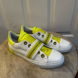 Alessandro Dell'Acqua fluorescent green glitter women’s pull on sneakers Sz 9